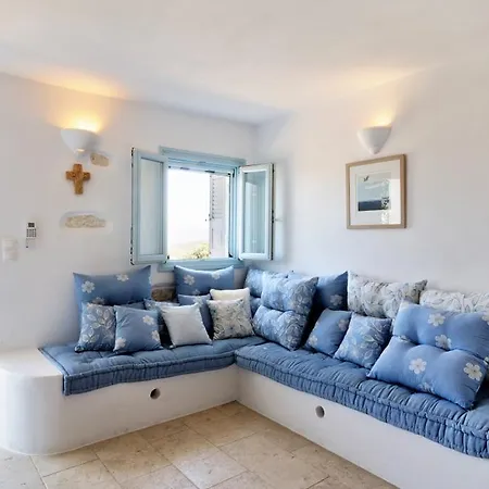 Holiday Lefkes (Paros)