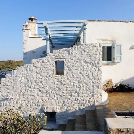 Holiday * Lefkes (Paros)